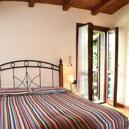 Nyaraló Rustico Stefania Natursteinhaus *