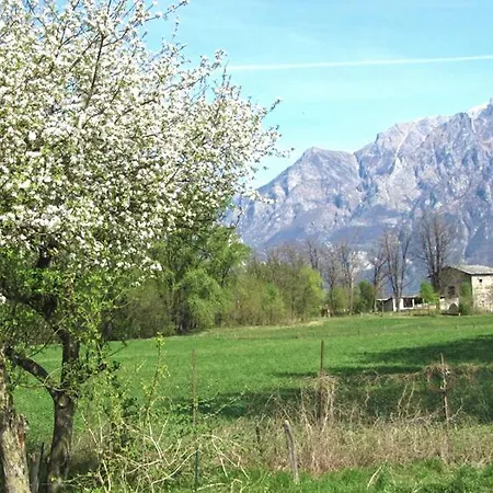 Holiday home Rustico Stefania Natursteinhaus Colico